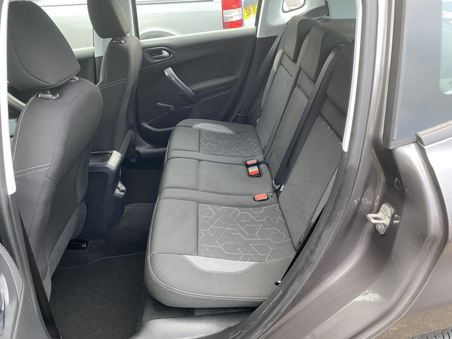 Used Peugeot 2008 2016 for sale - 76497442: Photo 20