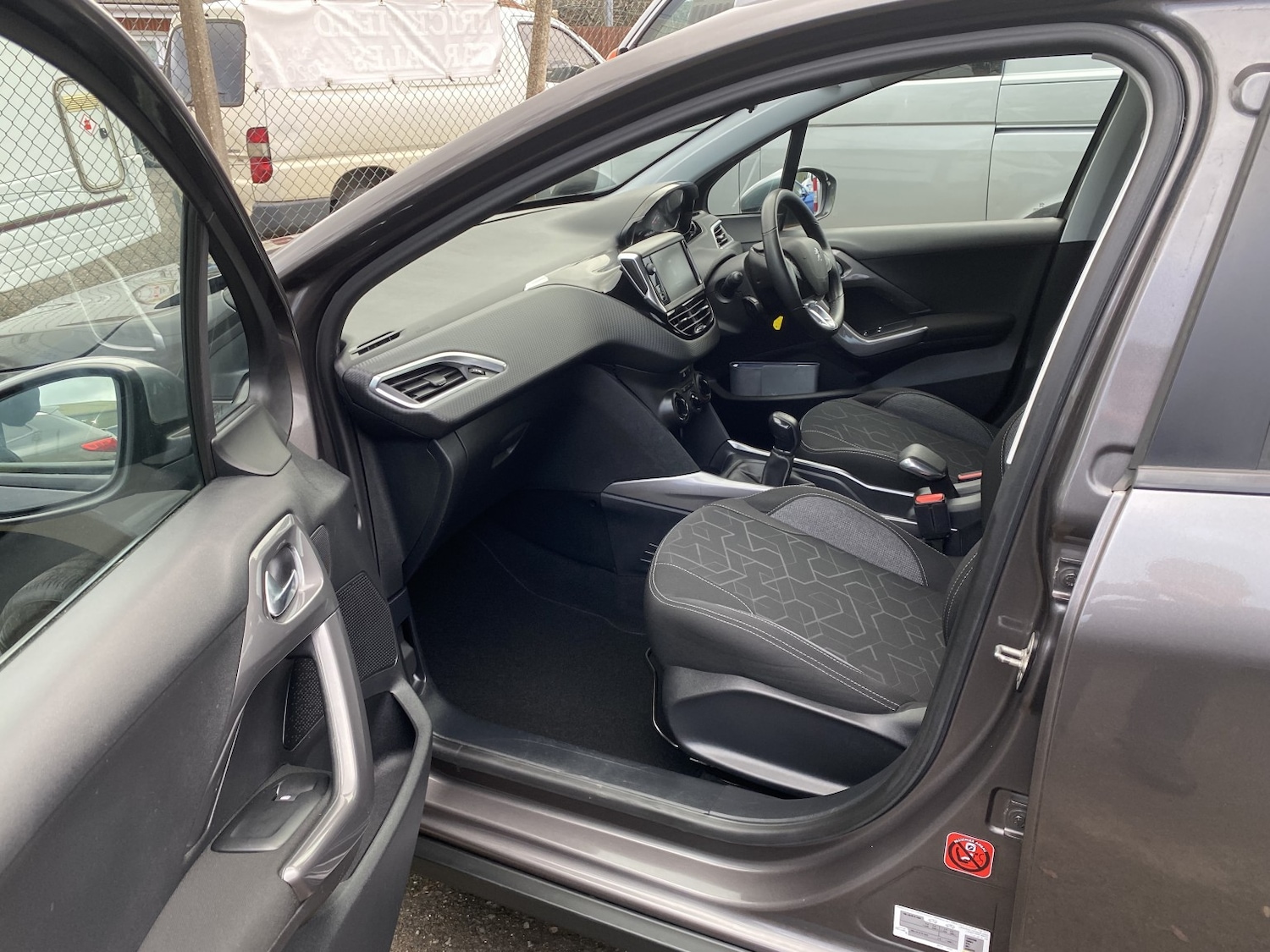 Used Peugeot 2008 2016 for sale - 76497442: Photo 21