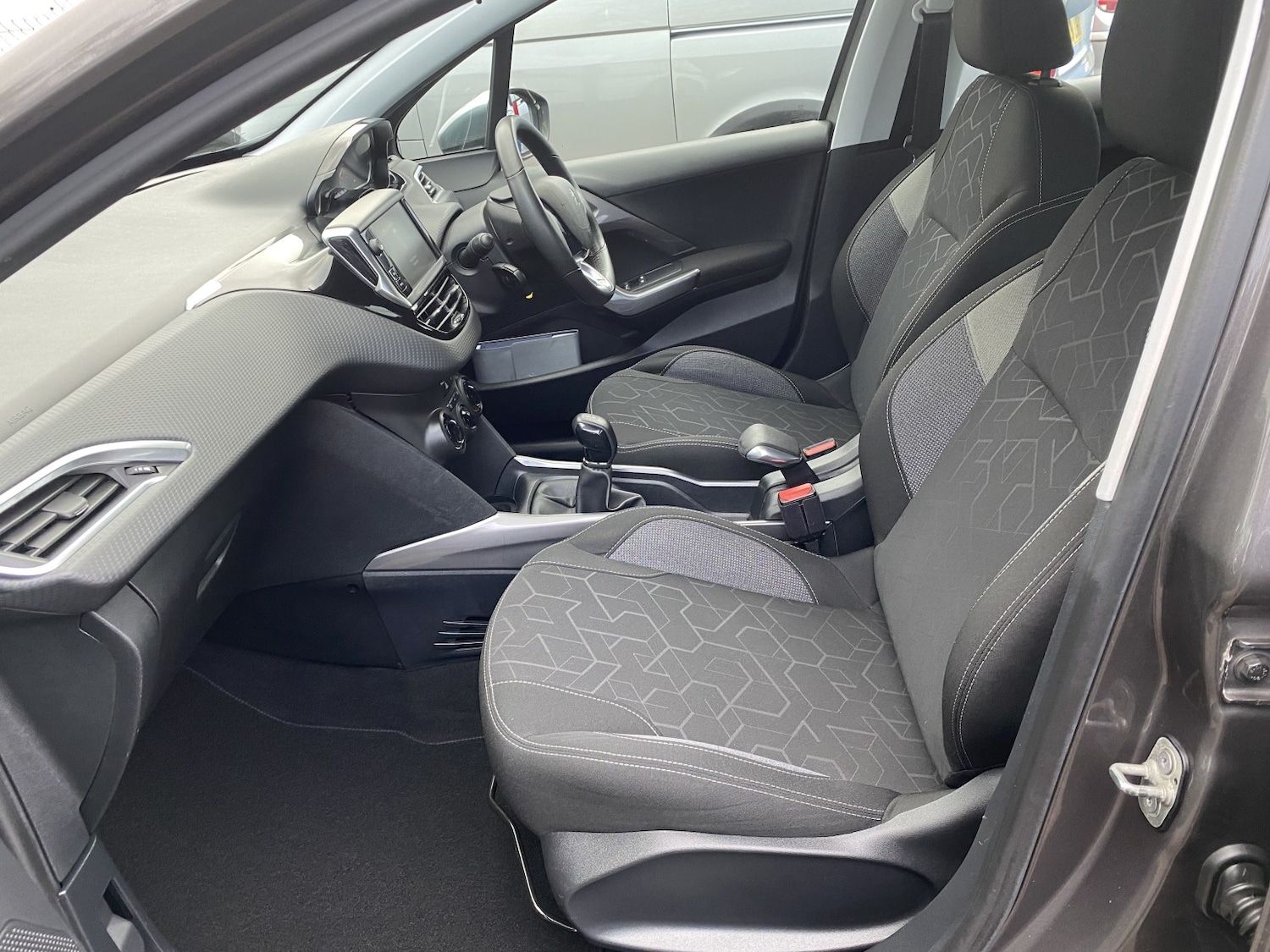 Used Peugeot 2008 2016 for sale - 76497442: Photo 22