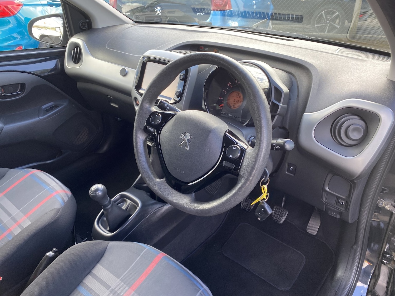 Used Peugeot 108 2015 for sale - 77837014: Photo 14