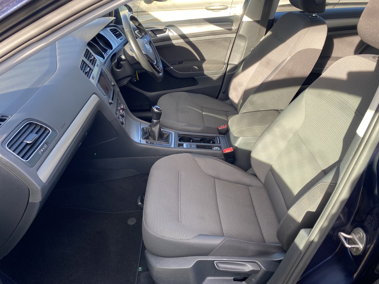 Used Volkswagen Golf 2016 for sale - 76924406: Photo 24