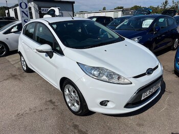 2013 (62) - 1.4 Zetec 5dr