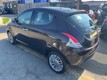 Used Chrysler Ypsilon 2012 for sale - 77737974: Photo