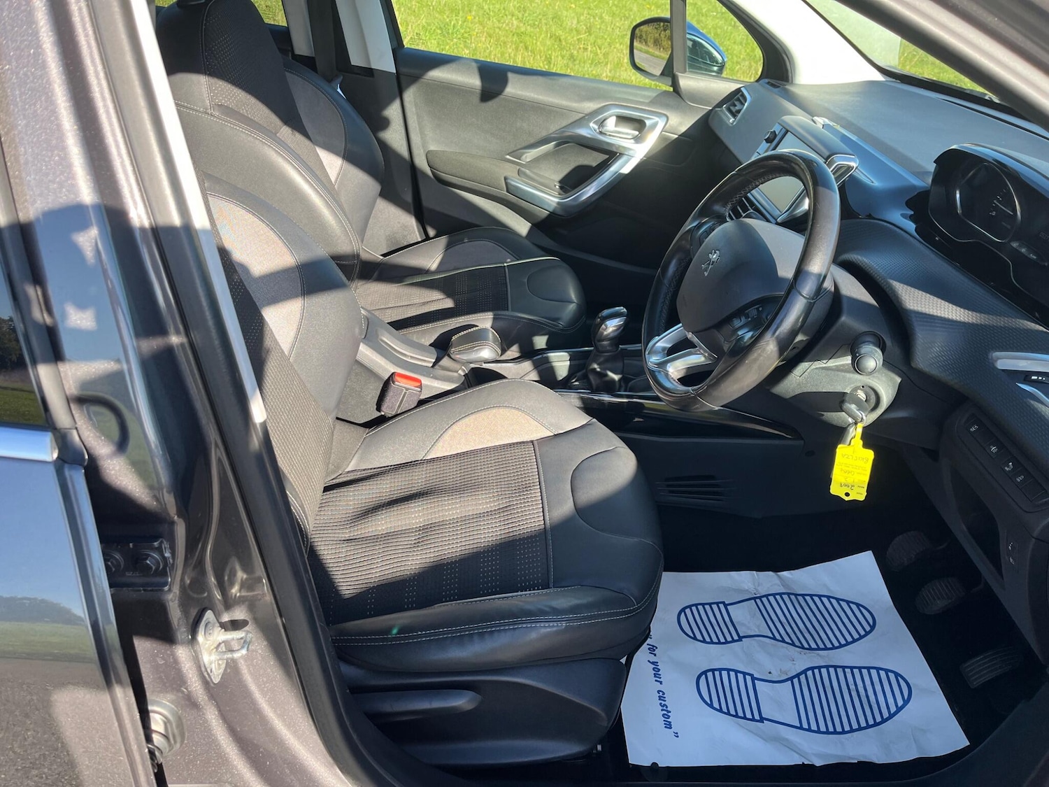 Used Peugeot 2008 2015 for sale - 75781955: Photo 12