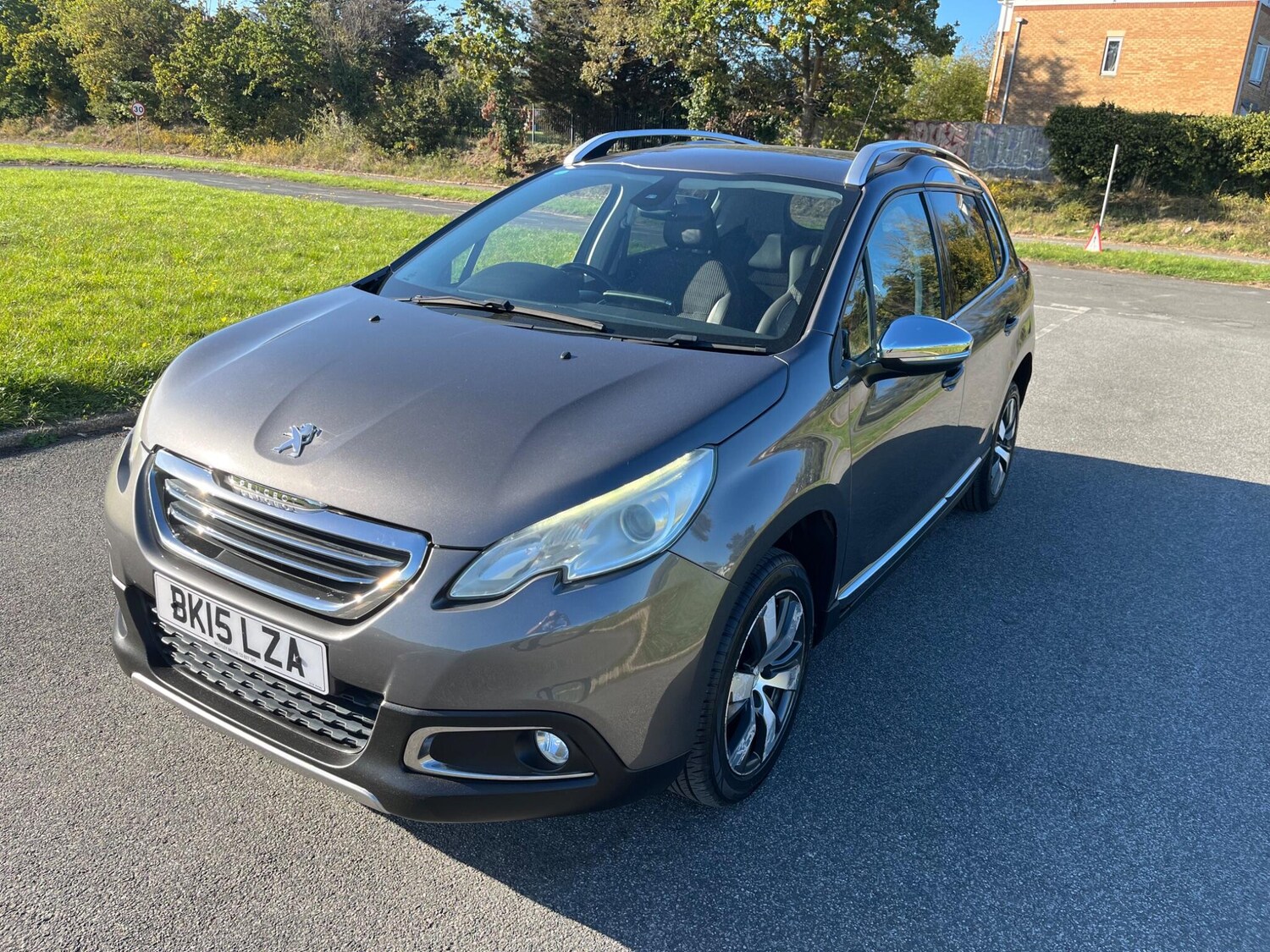 Used Peugeot 2008 2015 for sale - 75781955: Photo 3