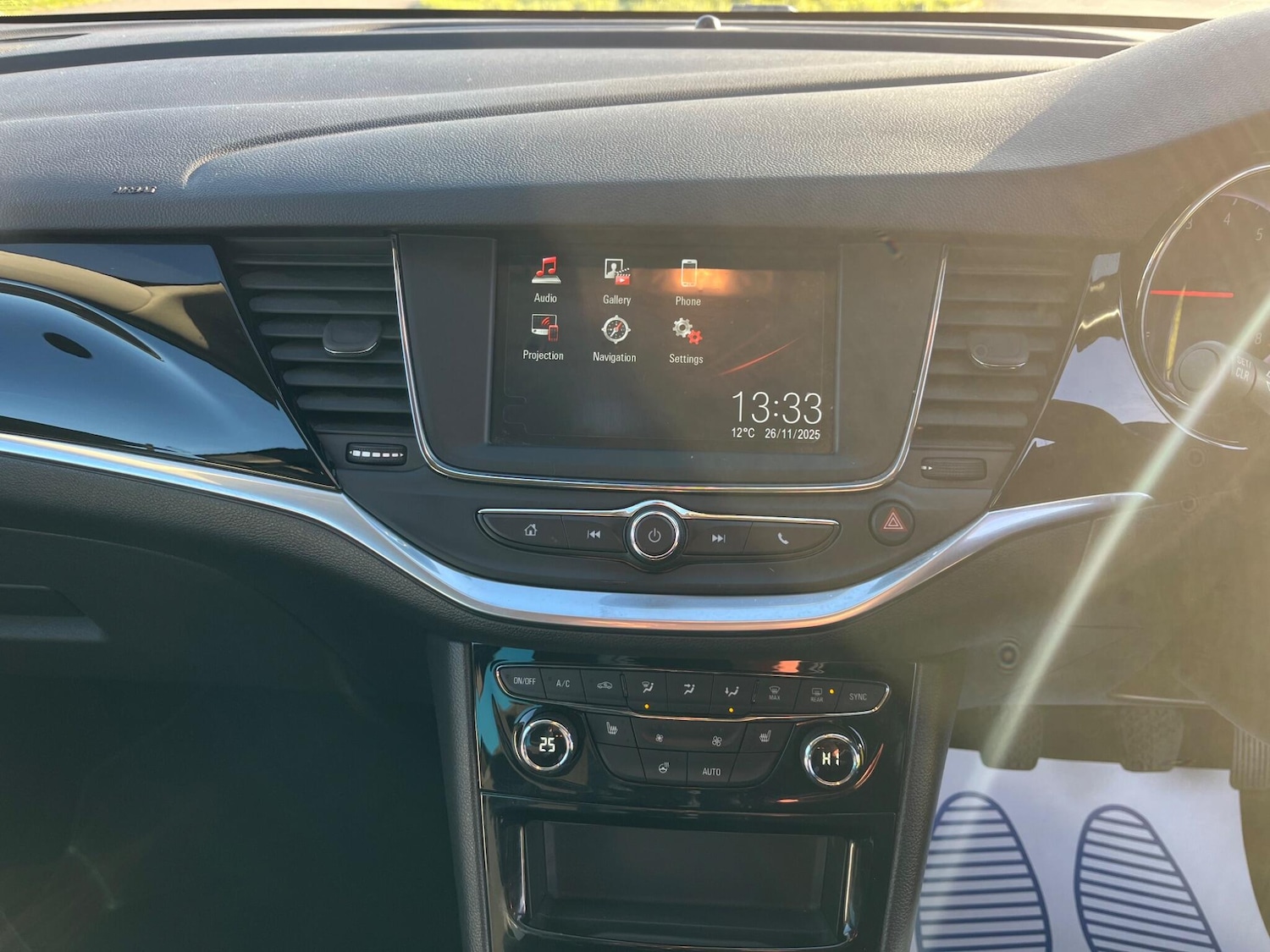 Used Vauxhall Astra for sale - 76989605: Photo 18