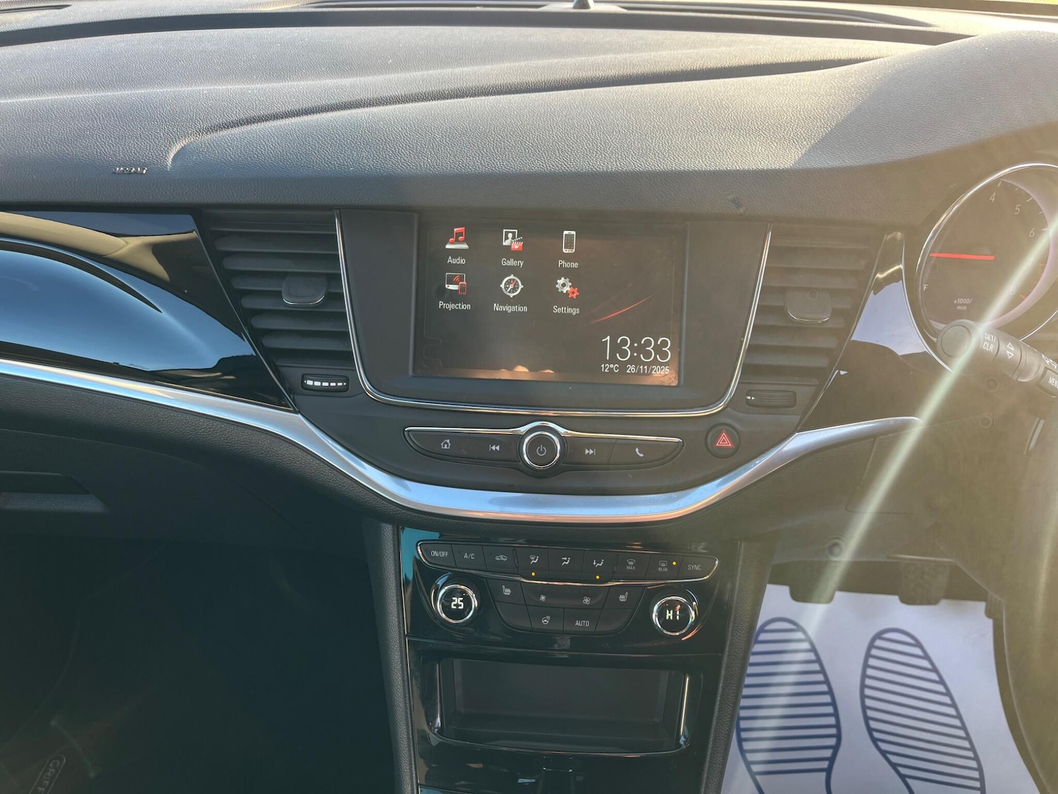 Used Vauxhall Astra for sale - 76989605: Photo 19