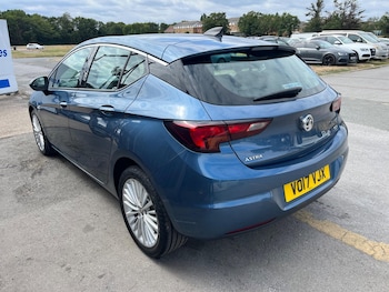 Used Vauxhall Astra 2017 for sale - 79336707: Photo