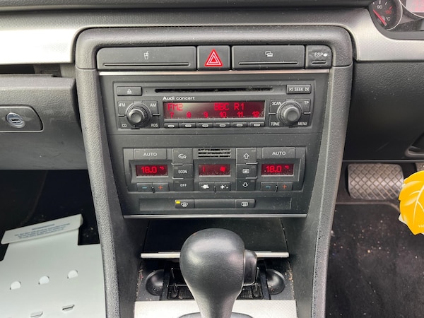 Used Audi A4 2003 for sale - 76317923: Photo 15