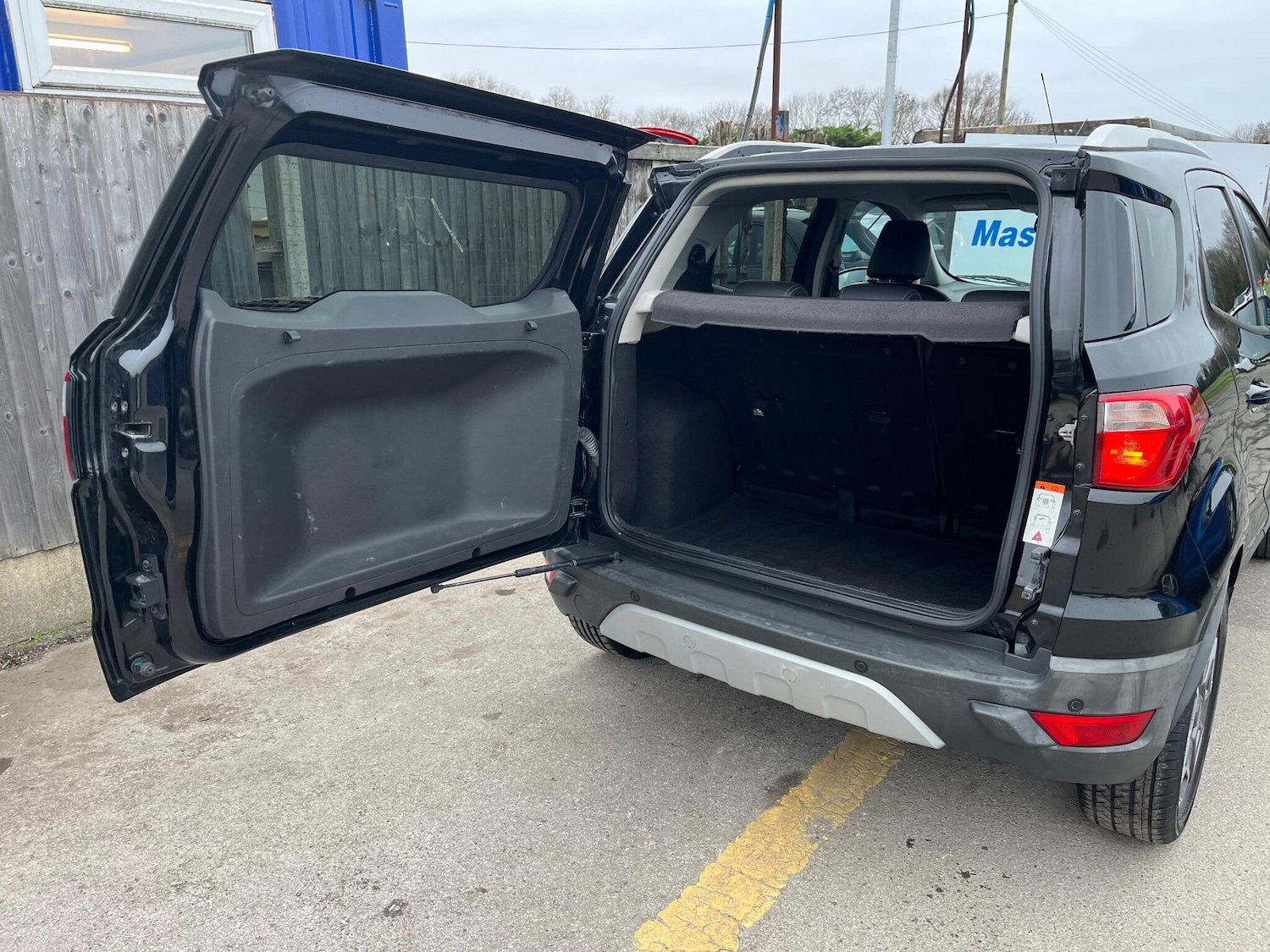 Used Ford Ecosport 2017 for sale - 76912936: Photo 10