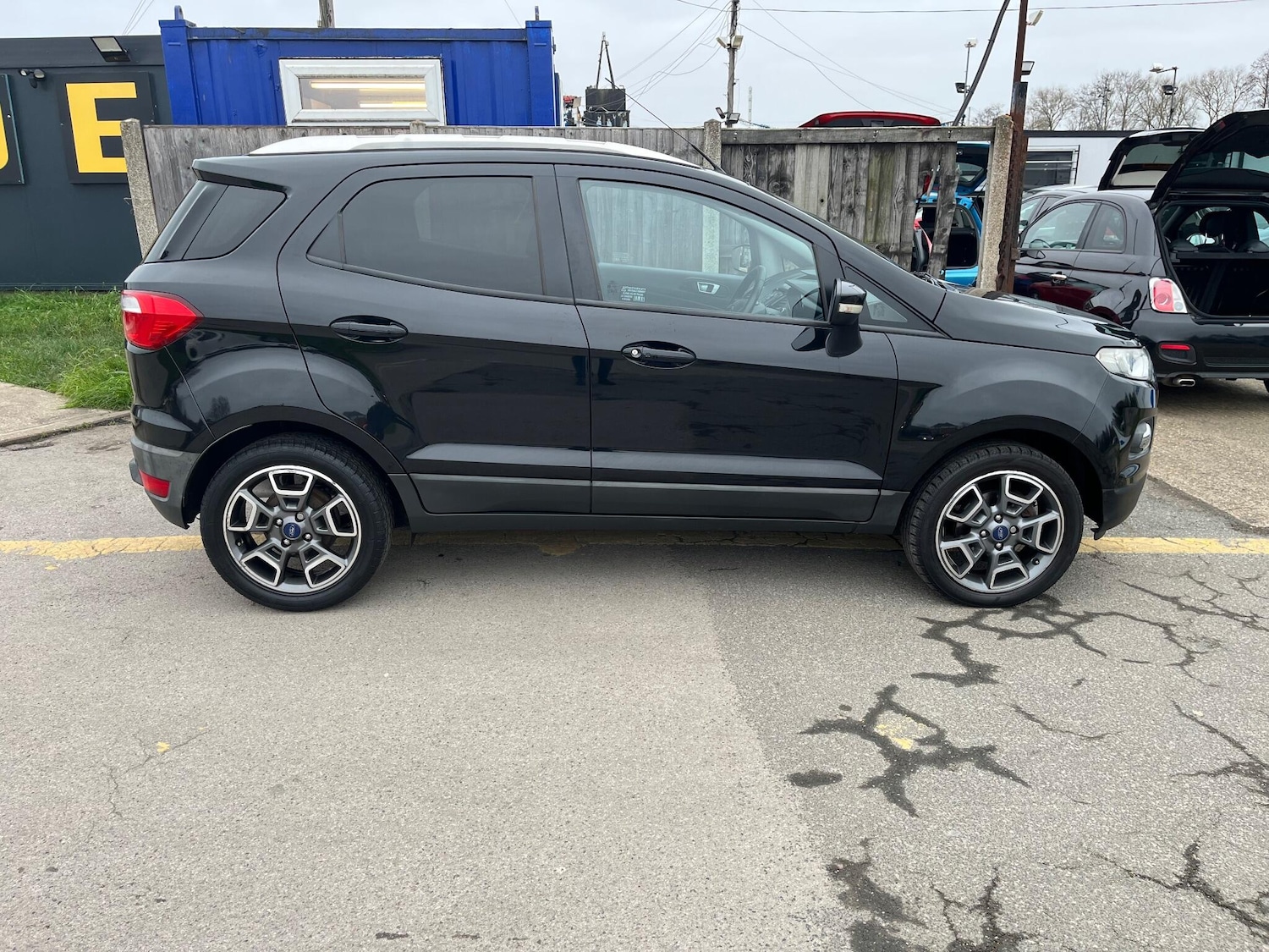 Used Ford Ecosport 2017 for sale - 76912936: Photo 8
