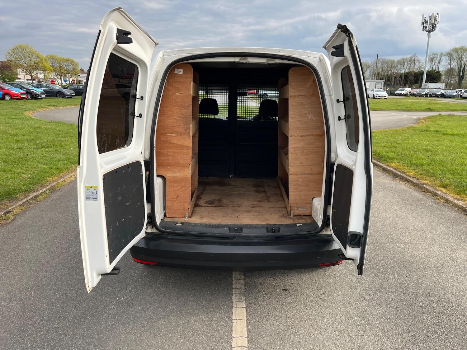 Used Volkswagen Caddy 2018 for sale - 78086389: Photo 10