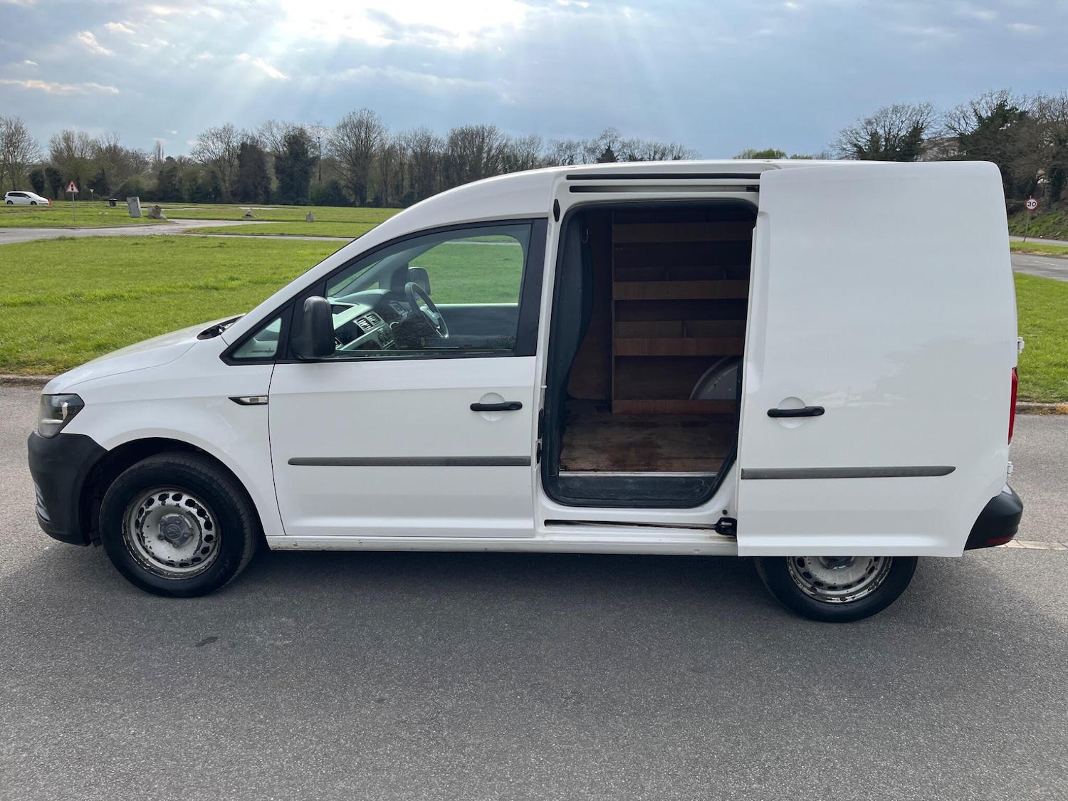 Used Volkswagen Caddy 2018 for sale - 78086389: Photo 5