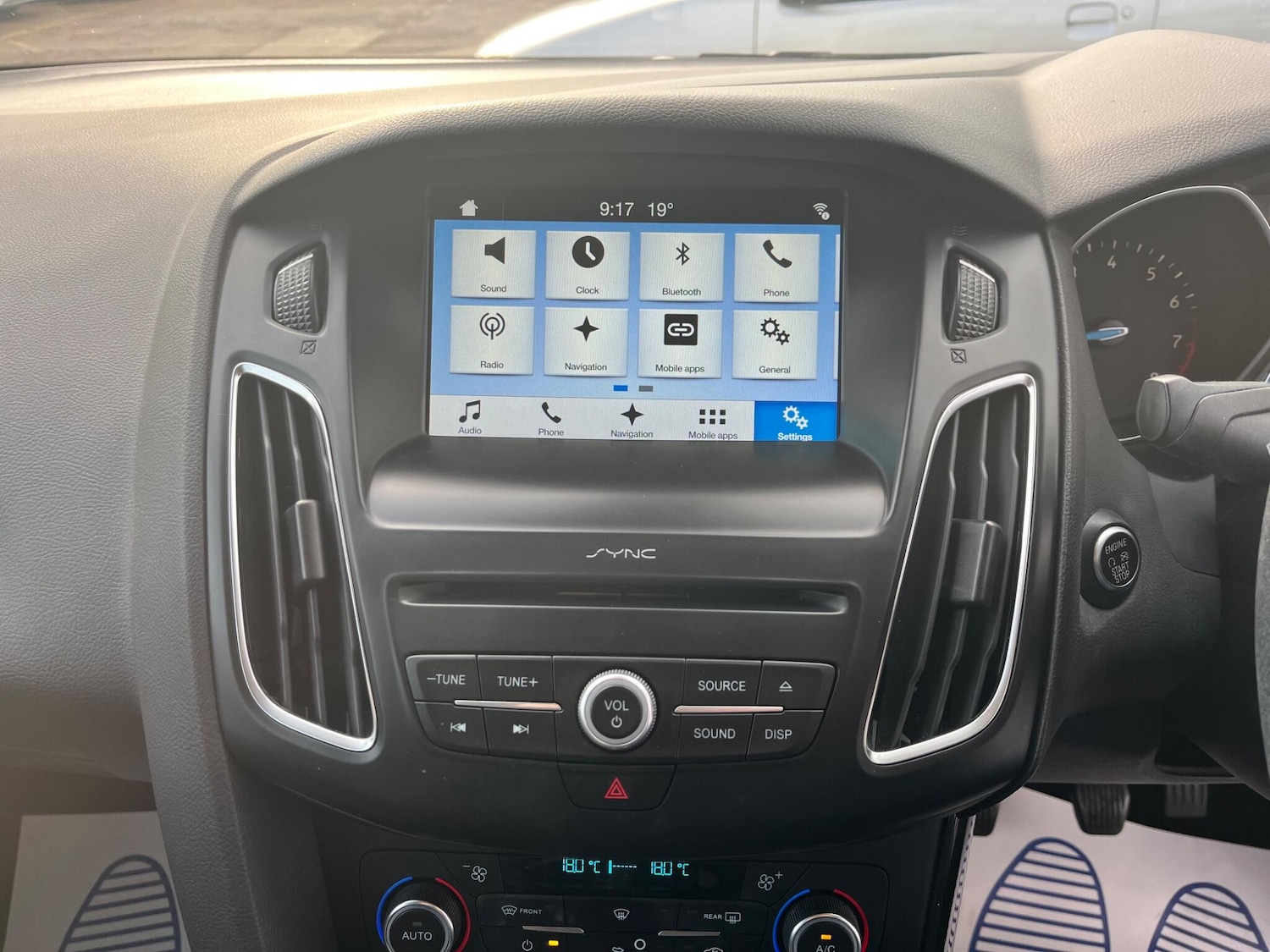 Used Ford Focus 2017 for sale - 76138570: Photo 17