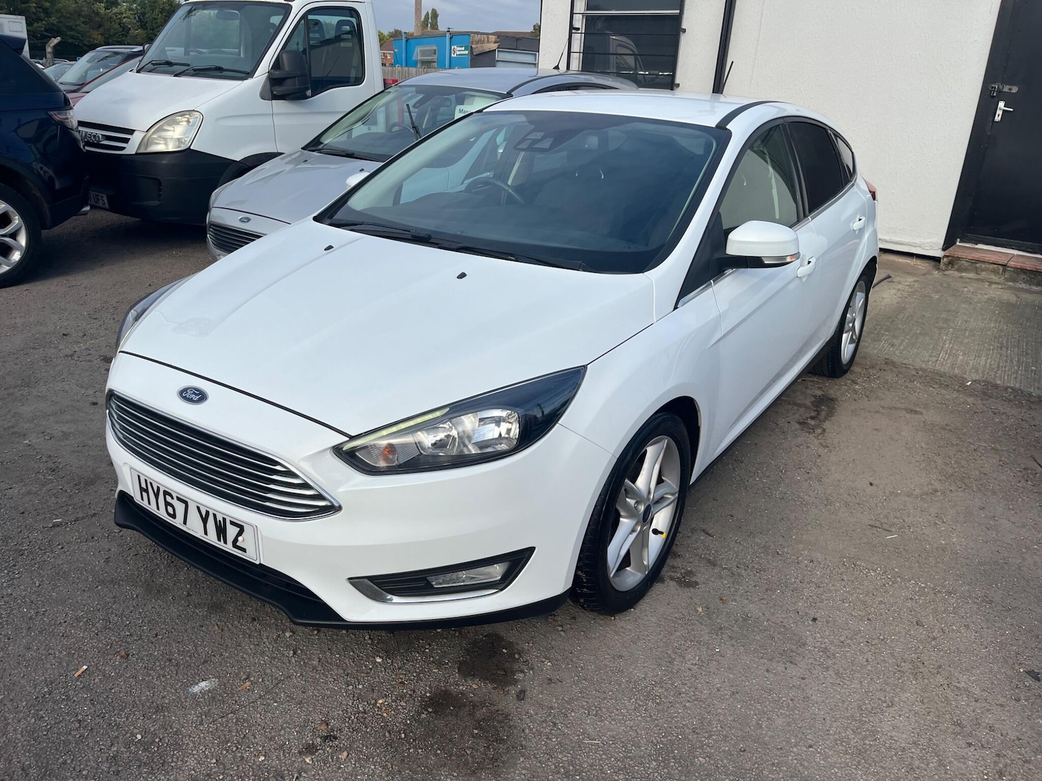 Used Ford Focus 2017 for sale - 76138570: Photo 3