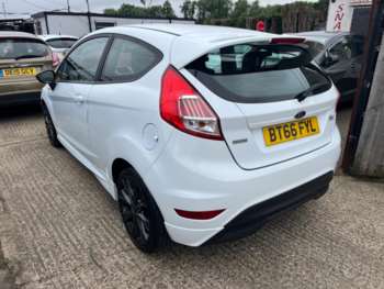 Used Ford Fiesta 2016 for sale - 74874164: Photo