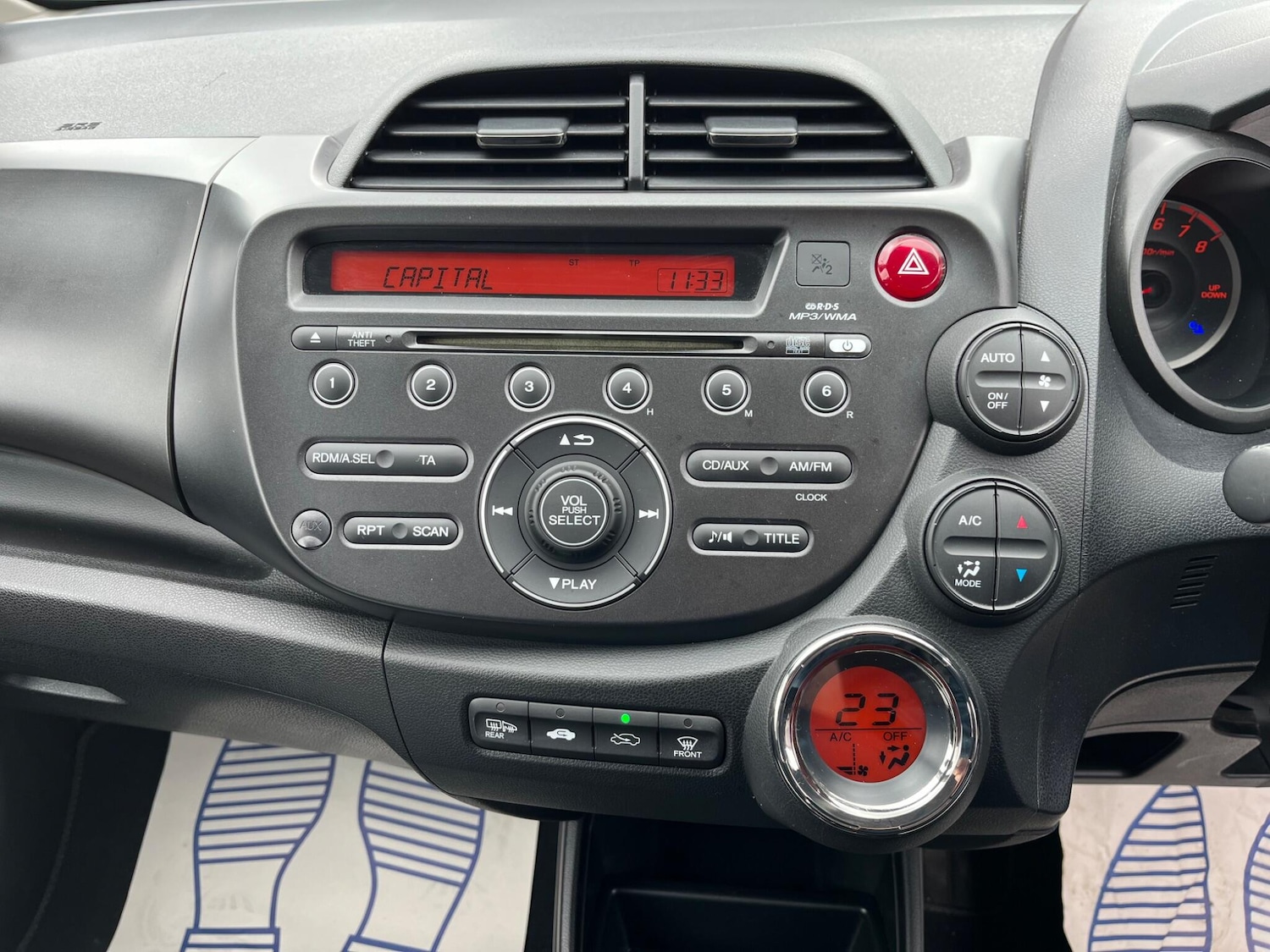 Used Honda Jazz 2013 for sale - 78185212: Photo 14