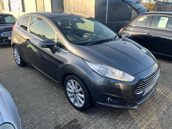 Used Ford Fiesta 2017 for sale - 76752992: Photo