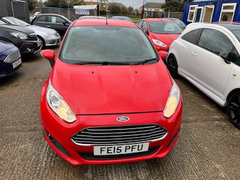 Used Ford Fiesta 2015 for sale - 76538181: Photo