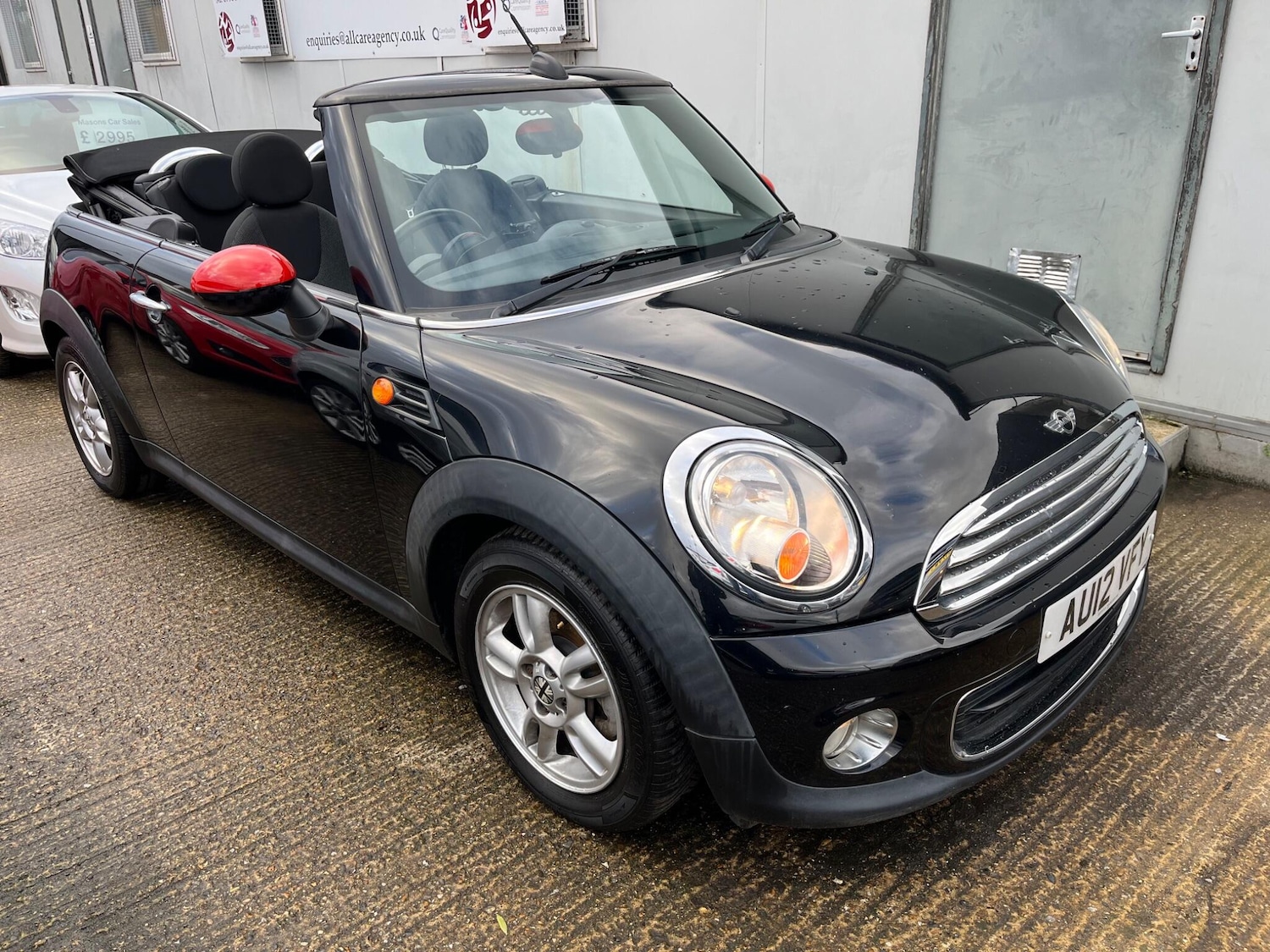 Used MINI Convertible 2012 for sale - 76359834: Photo 1
