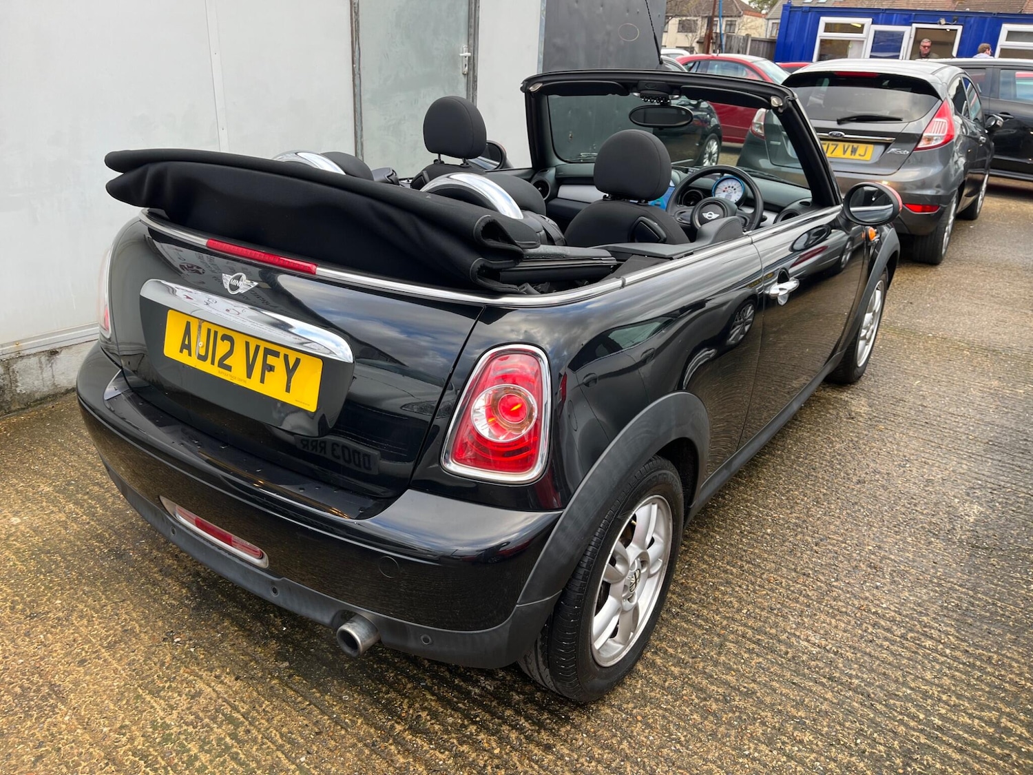 Used MINI Convertible 2012 for sale - 76359834: Photo 6