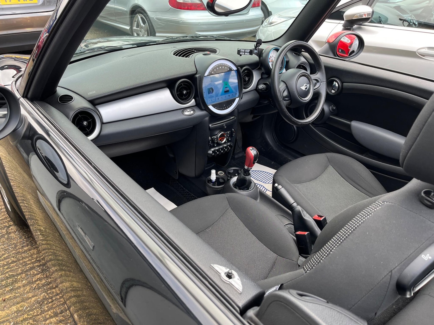 Used MINI Convertible 2012 for sale - 76359834: Photo 9