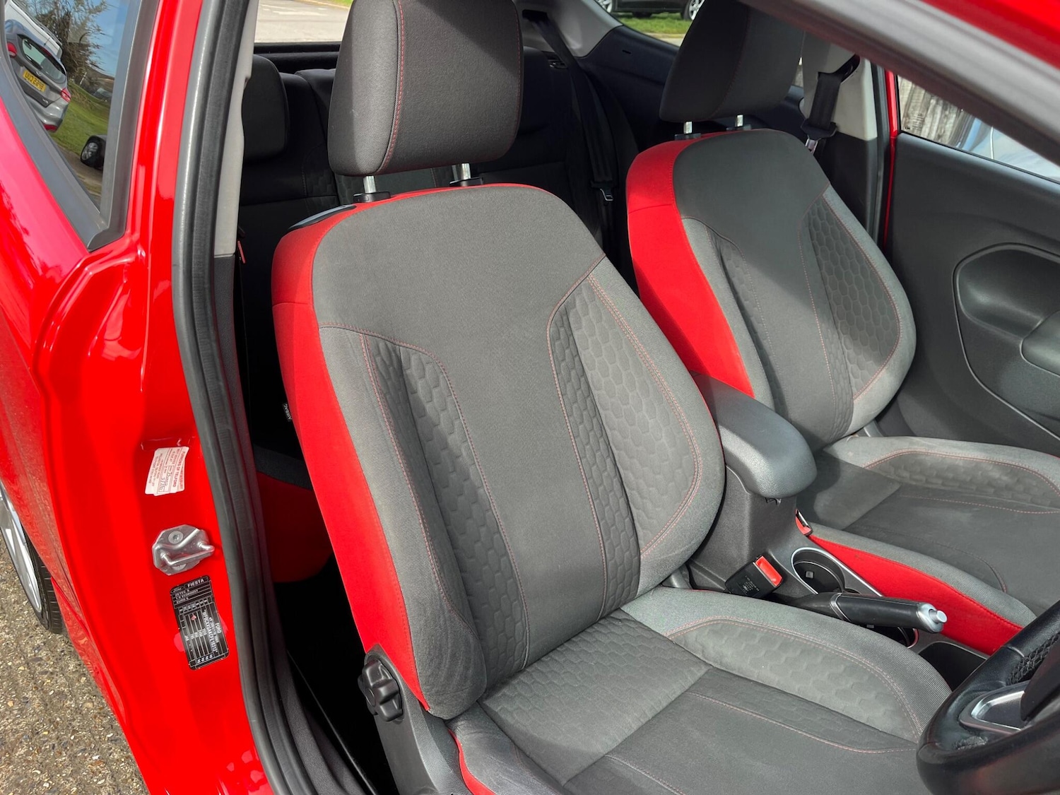 Used Ford Fiesta 2015 for sale - 78034504: Photo 12