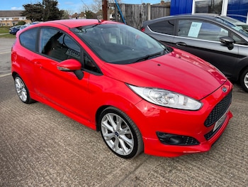 Used Ford Fiesta 2015 for sale - 78034504: Photo