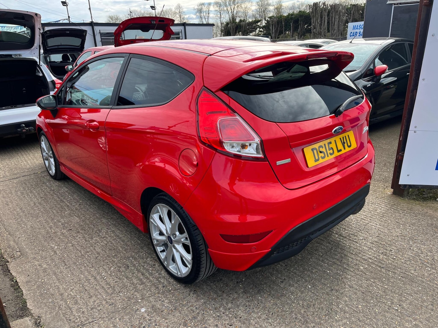 Used Ford Fiesta 2015 for sale - 78034504: Photo 4