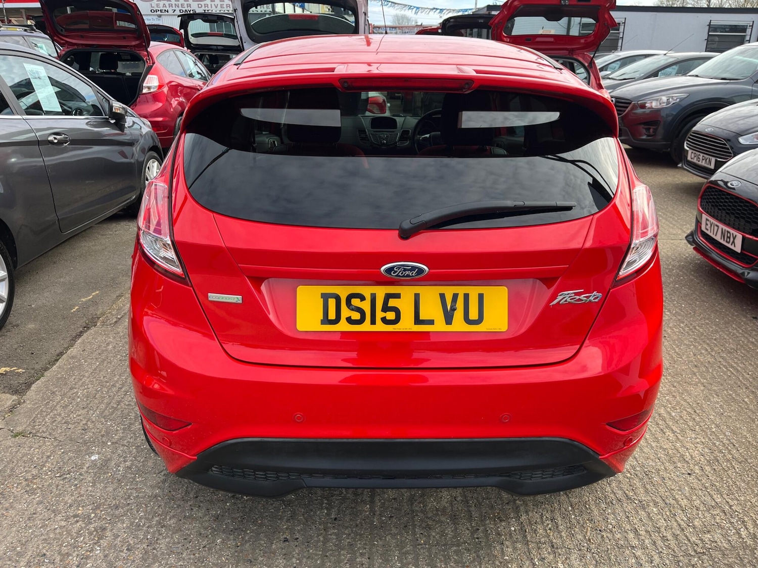 Used Ford Fiesta 2015 for sale - 78034504: Photo 5