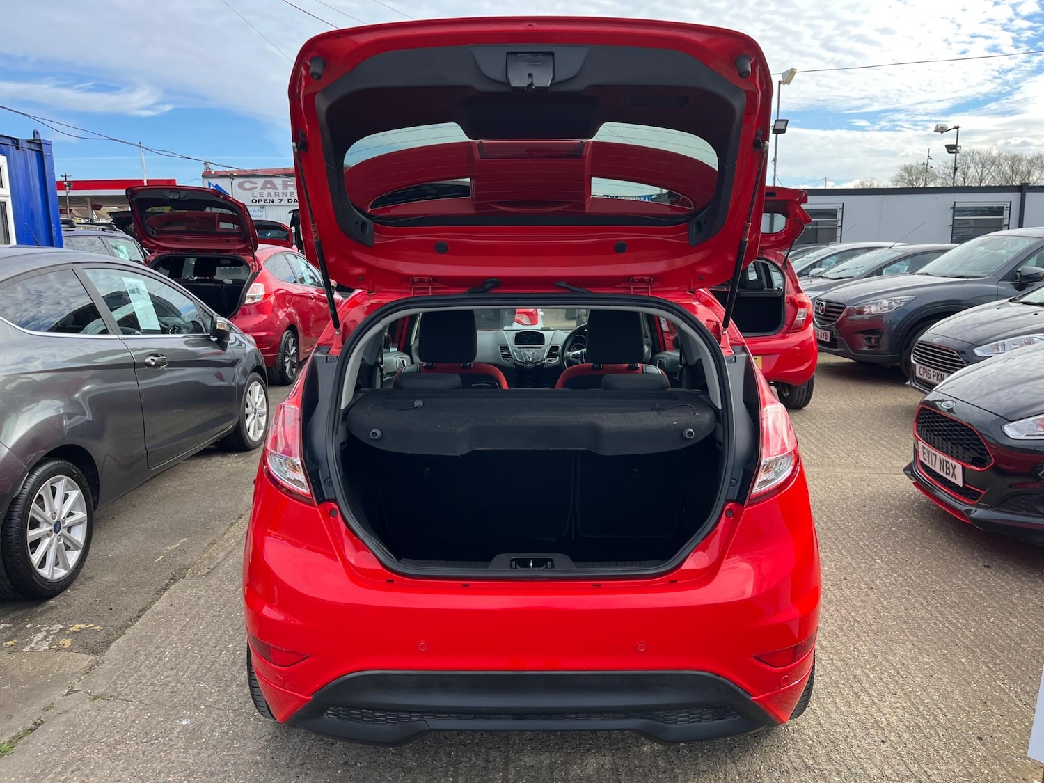 Used Ford Fiesta 2015 for sale - 78034504: Photo 8