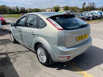 Used Ford Focus 2010 for sale - 78245666: Photo