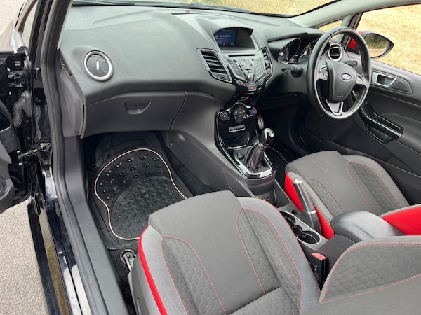 Used Ford Fiesta 2016 for sale - 74935295: Photo 14