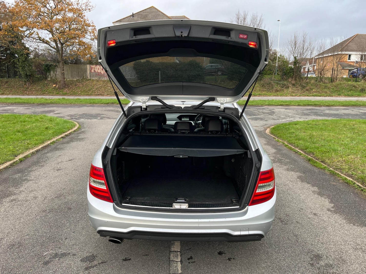 Used Mercedes-Benz C Class 2014 for sale - 76850006: Photo 9