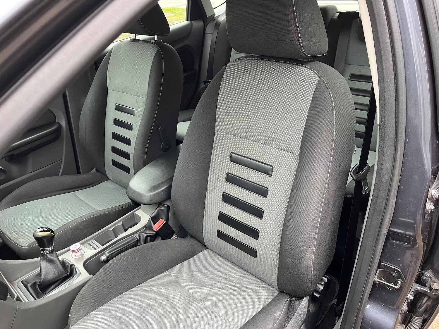 Used Ford Focus 2009 for sale - 77611661: Photo 13