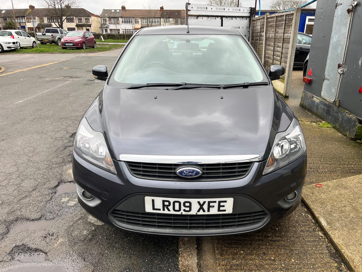 Used Ford Focus 2009 for sale - 77611661: Photo 2