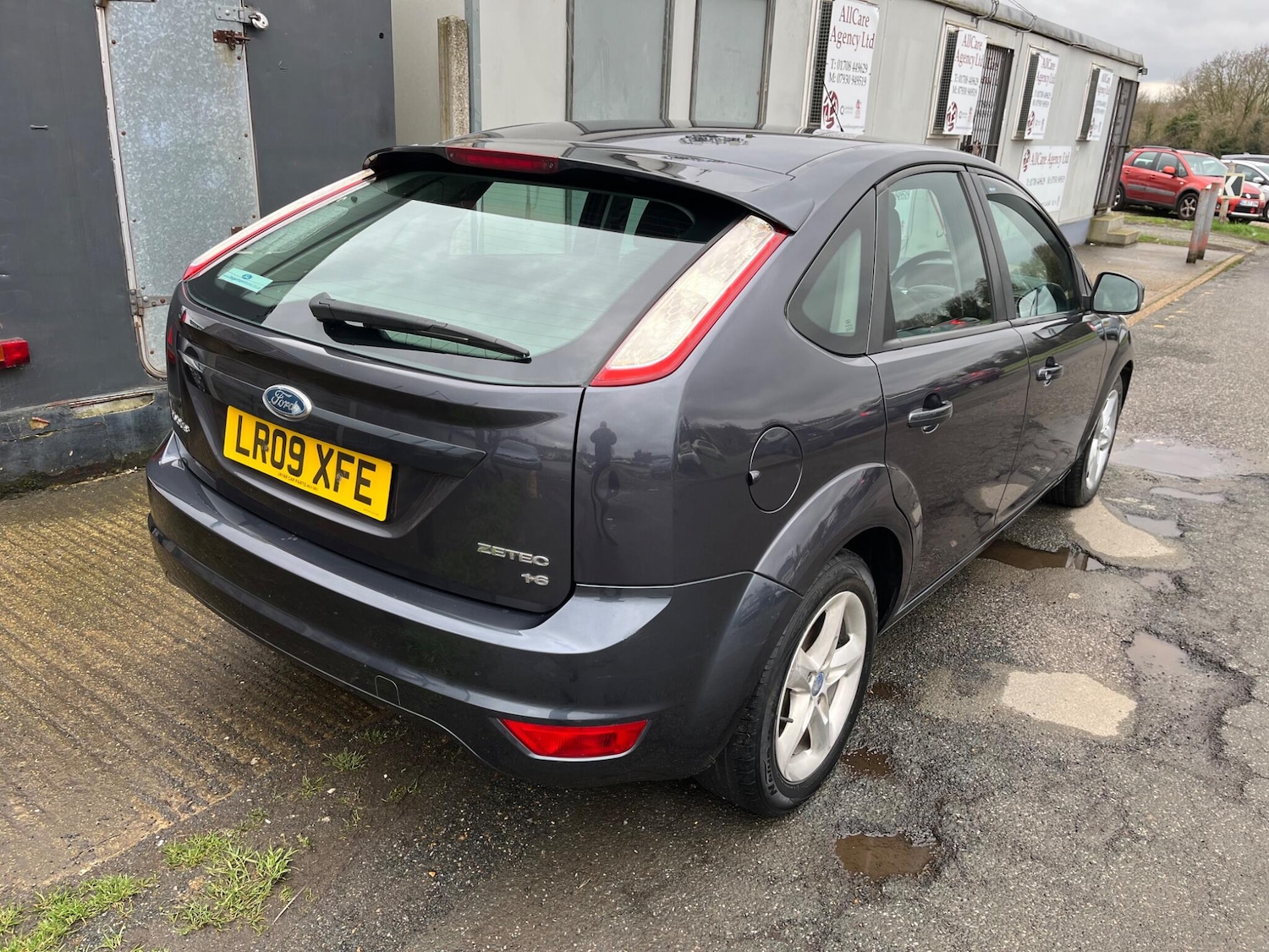 Used Ford Focus 2009 for sale - 77611661: Photo 6