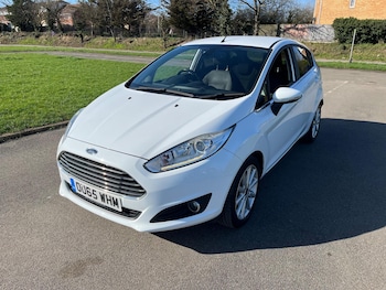 Used Ford Fiesta 2015 for sale - 77279124: Photo