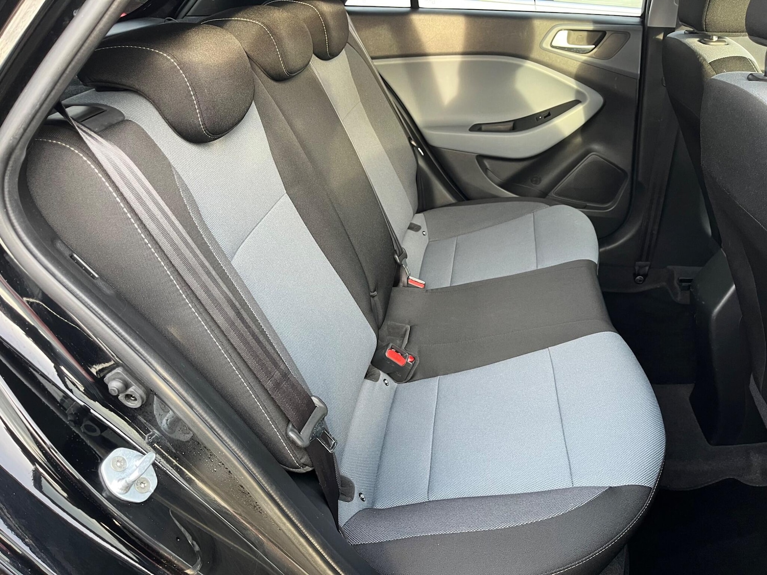 Used Hyundai i20 2016 for sale - 77838939: Photo 14