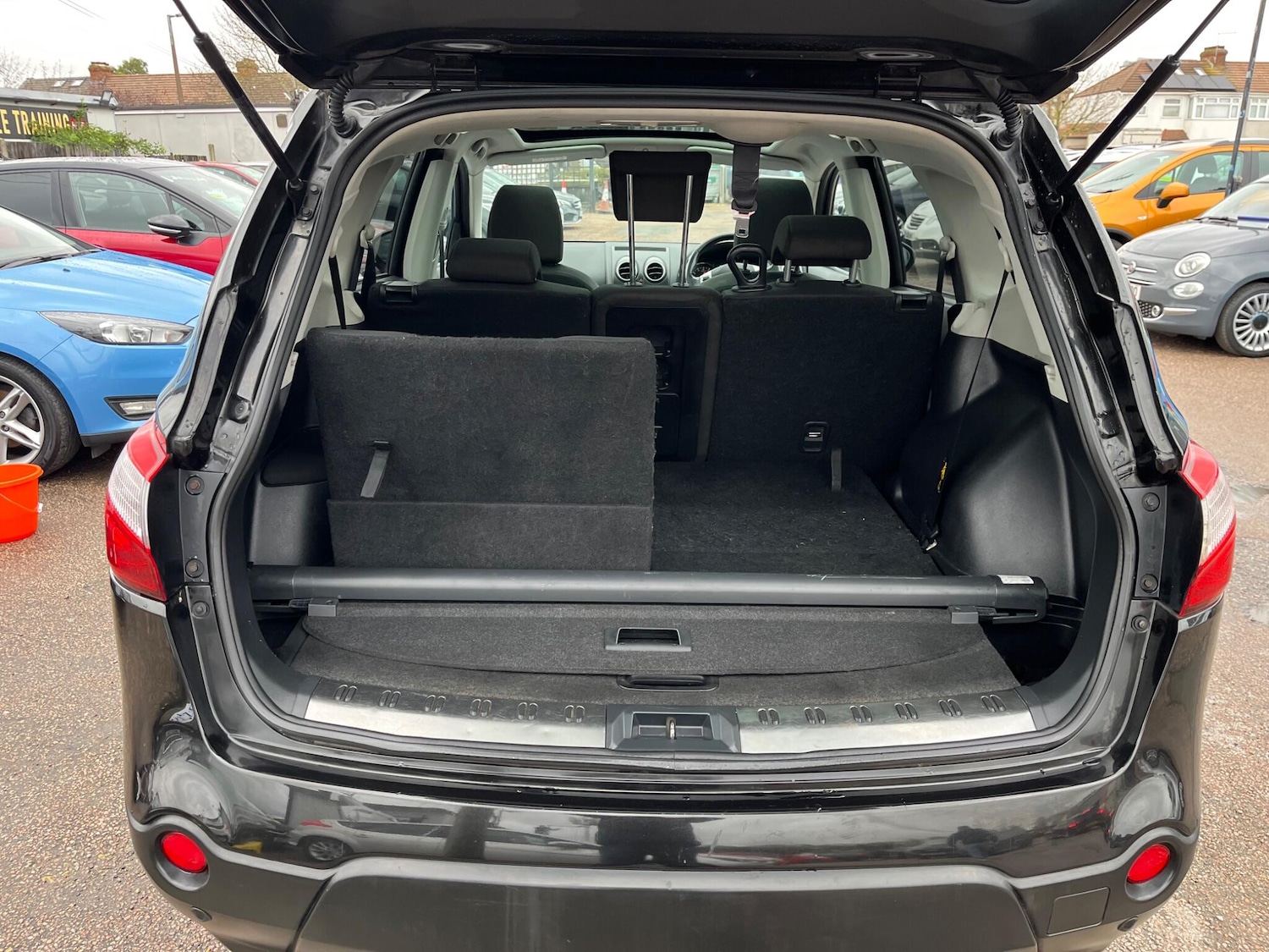 Used Nissan Qashqai+2 2013 for sale - 76473875: Photo 10