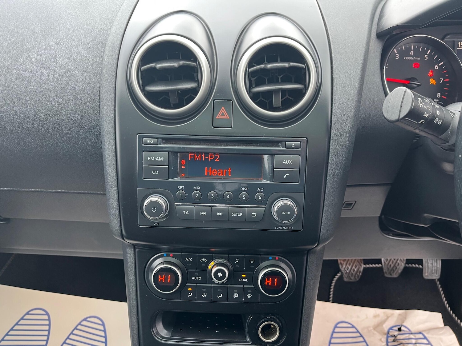 Used Nissan Qashqai+2 2013 for sale - 76473875: Photo 19