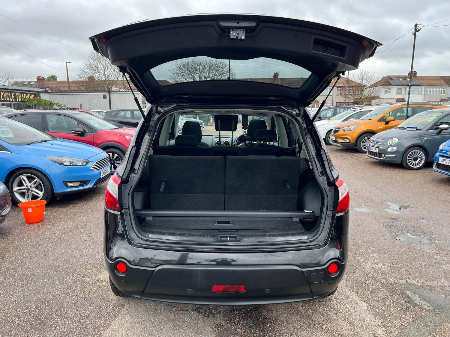 Used Nissan Qashqai+2 2013 for sale - 76473875: Photo 8