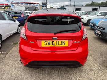 Used Ford Fiesta 2016 for sale - 75635040: Photo
