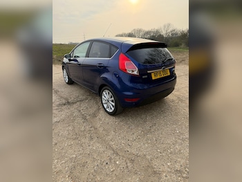 Used Ford Fiesta 2015 for sale - 78062792: Photo