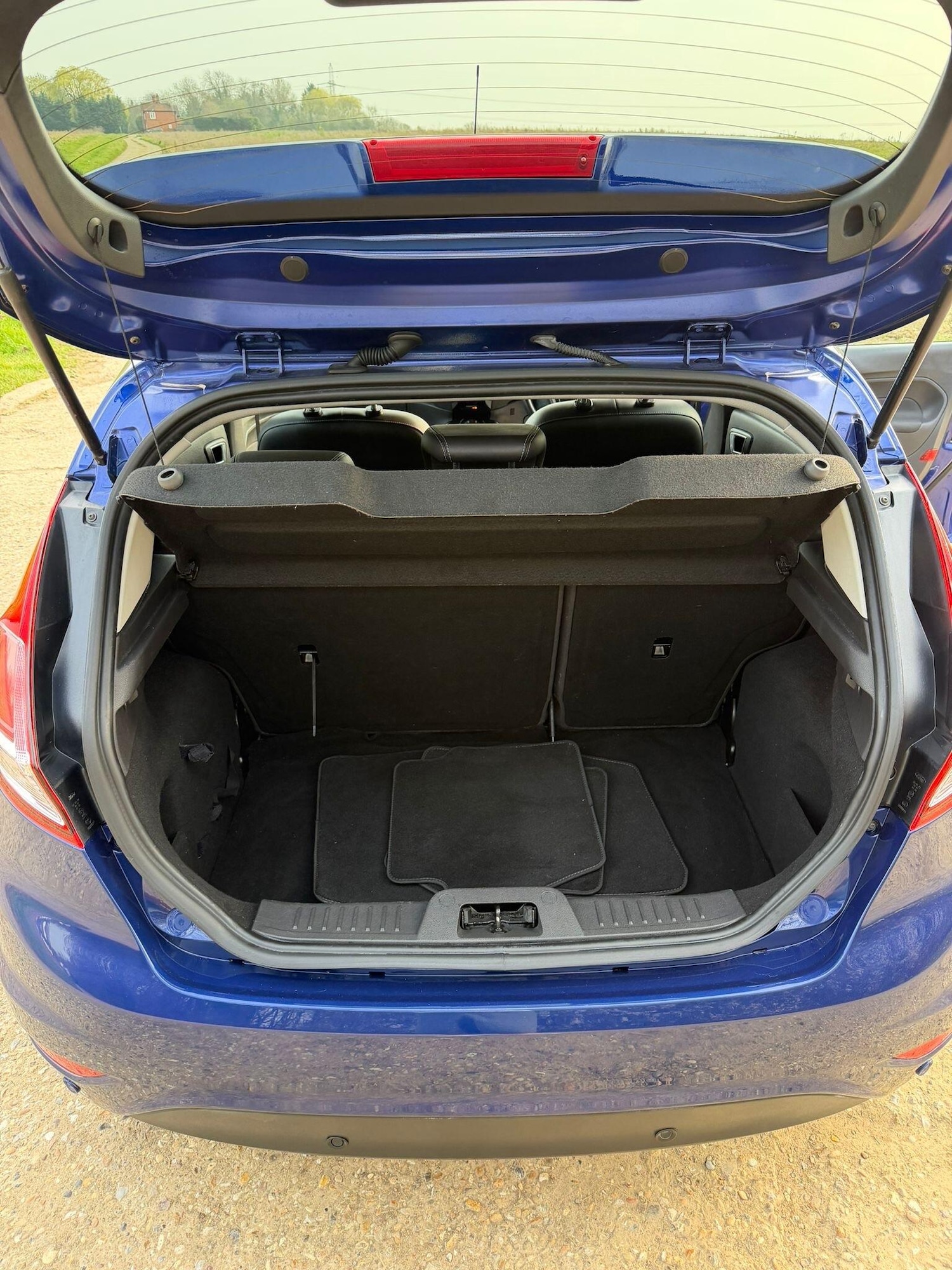 Used Ford Fiesta 2015 for sale - 78062792: Photo 9