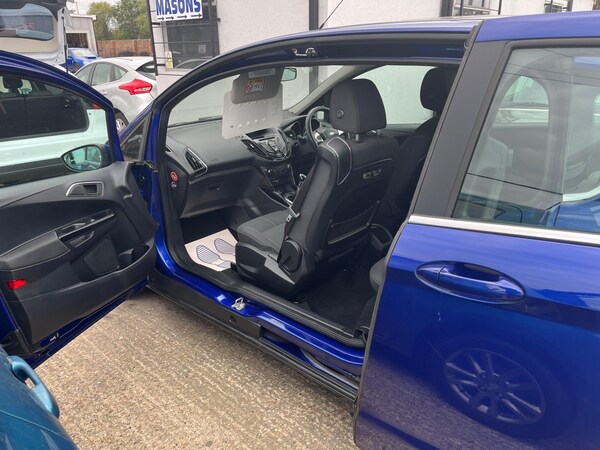 Used Ford B-MAX 2015 for sale - 76042672: Photo 11