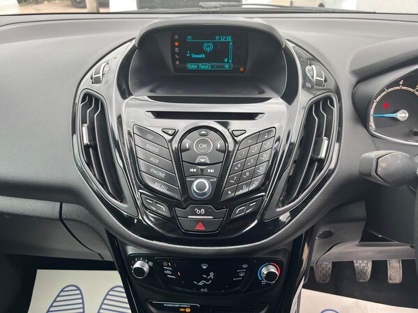 Used Ford B-MAX 2015 for sale - 76042672: Photo 24