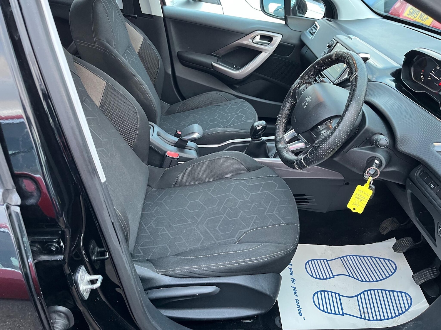 Used Peugeot 2008 2016 for sale - 76997198: Photo 10