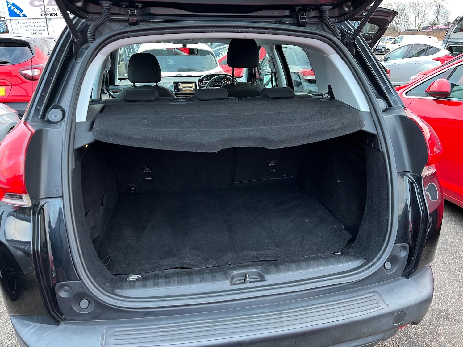 Used Peugeot 2008 2016 for sale - 76997198: Photo 7