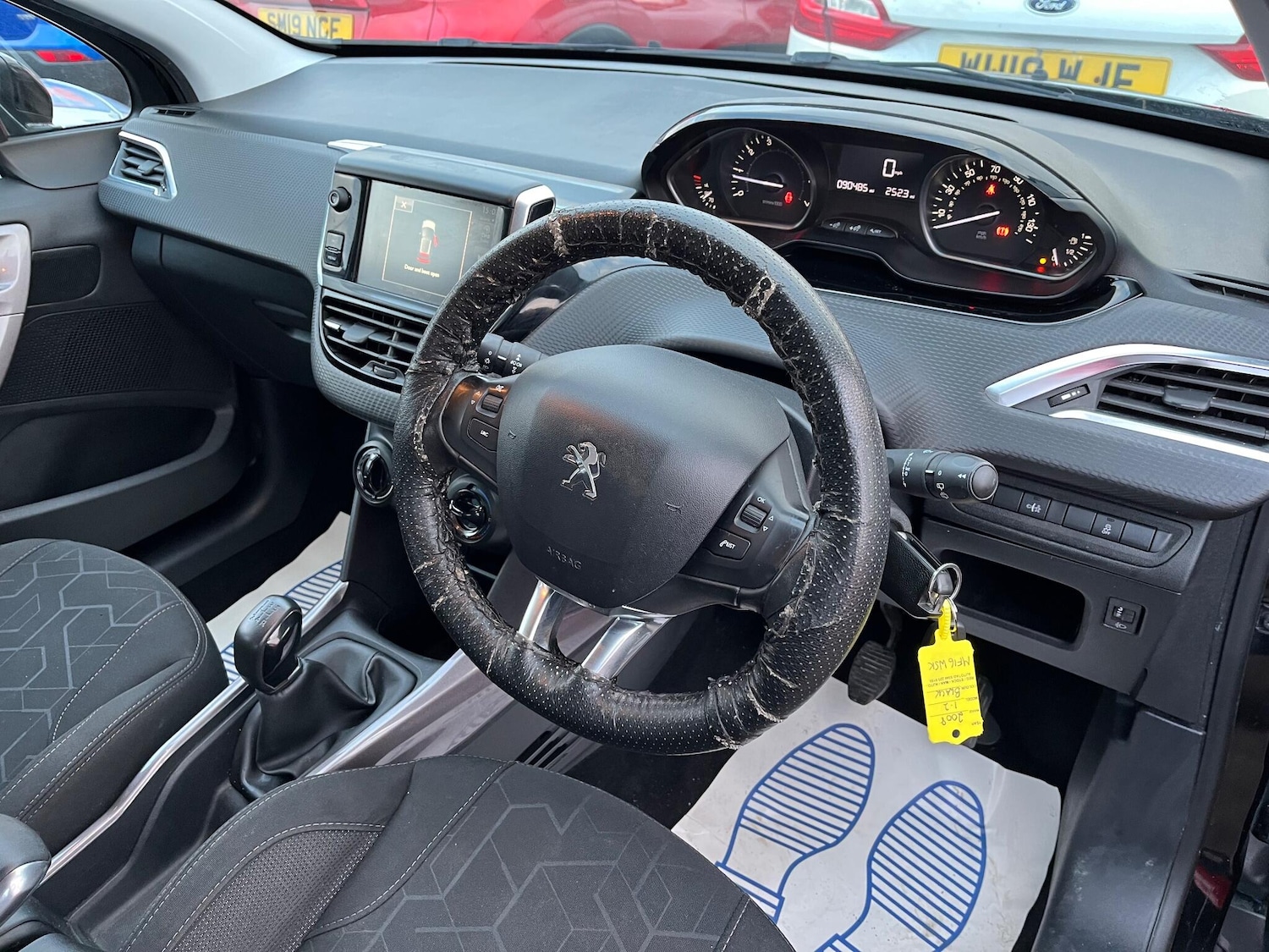 Used Peugeot 2008 2016 for sale - 76997198: Photo 9